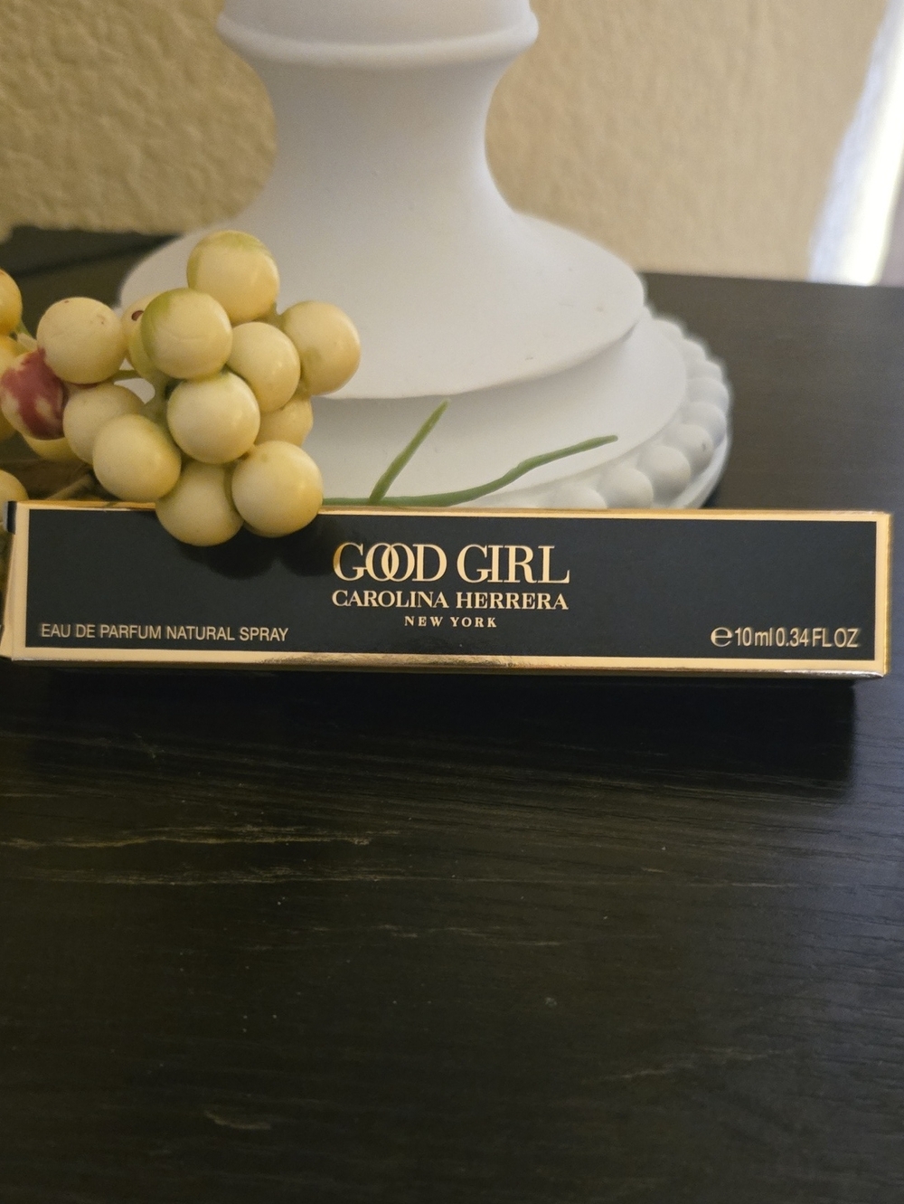 🏖🌺Carolina Herrera Good Girl Gift Box - Black & Gold Accents